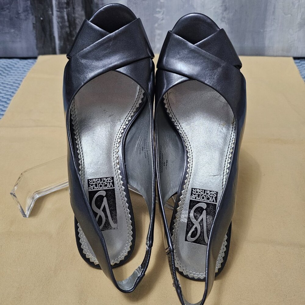 Victoria Spencer Gray Patent Slingback Heels - Open Toe - Size 6 - Picture 5 of 6